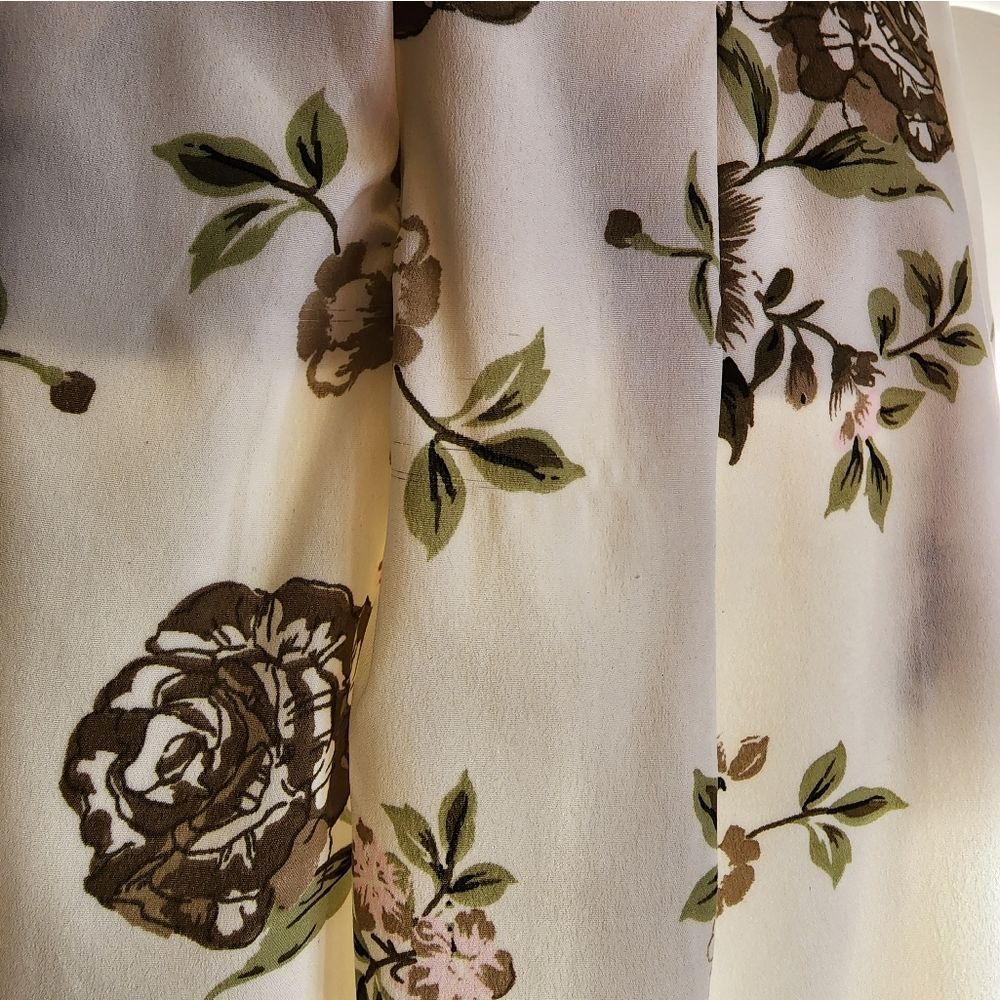 Proof Eggwhite Floral Jumper / Romper Medium - Picture 12 of 12
